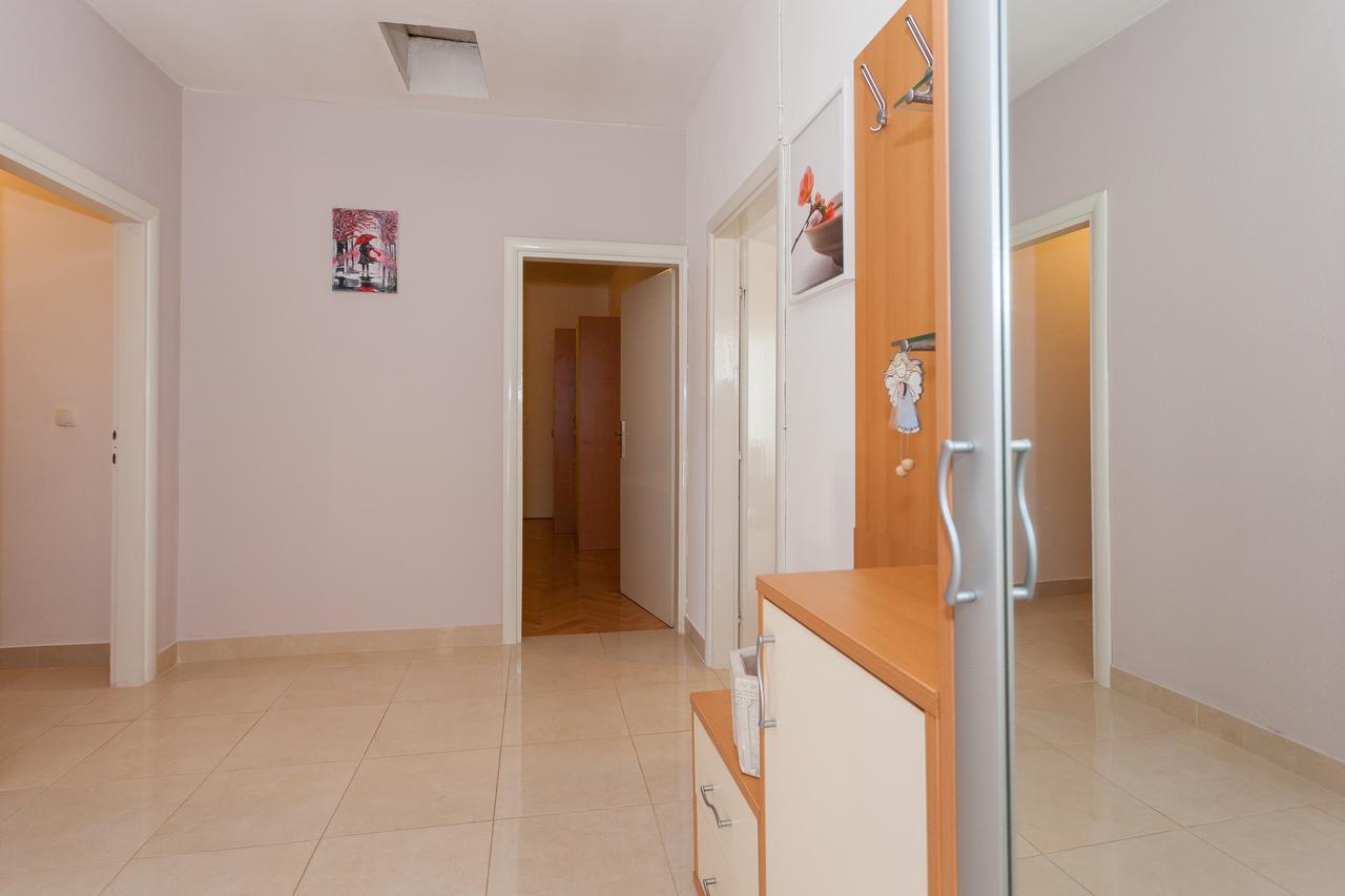 Apartment Klara Биоград-на-Мору Экстерьер фото