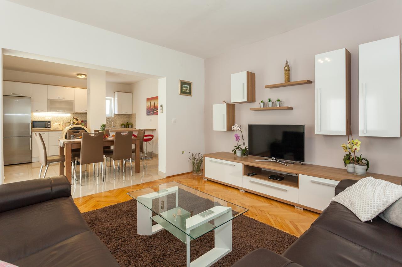 Apartment Klara Биоград-на-Мору Экстерьер фото