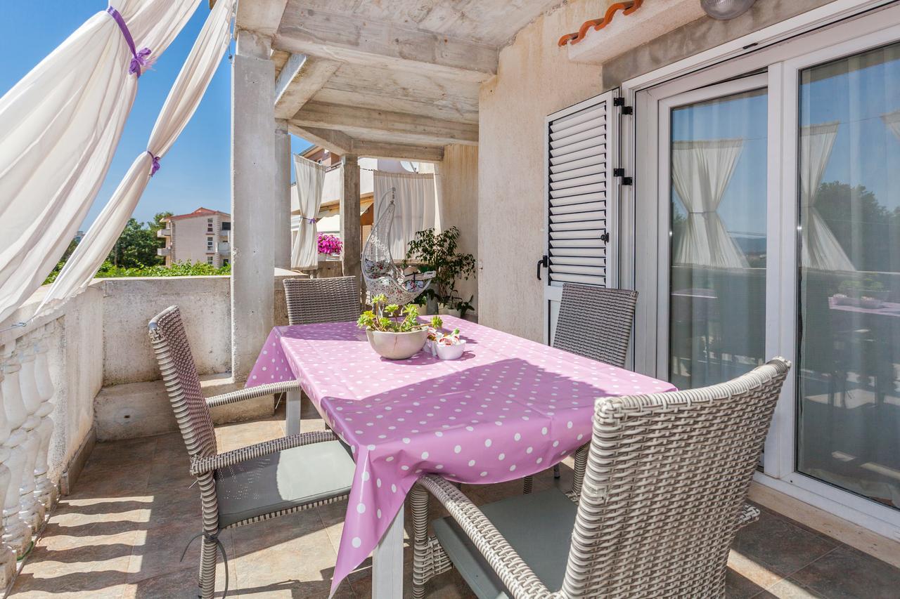 Apartment Klara Биоград-на-Мору Экстерьер фото